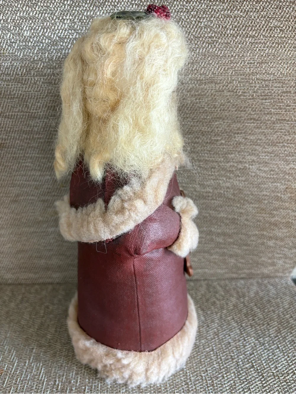 Handmade Primitive Style Folk Art Santa Claus Figurine 1992 Gingerbread Xmas